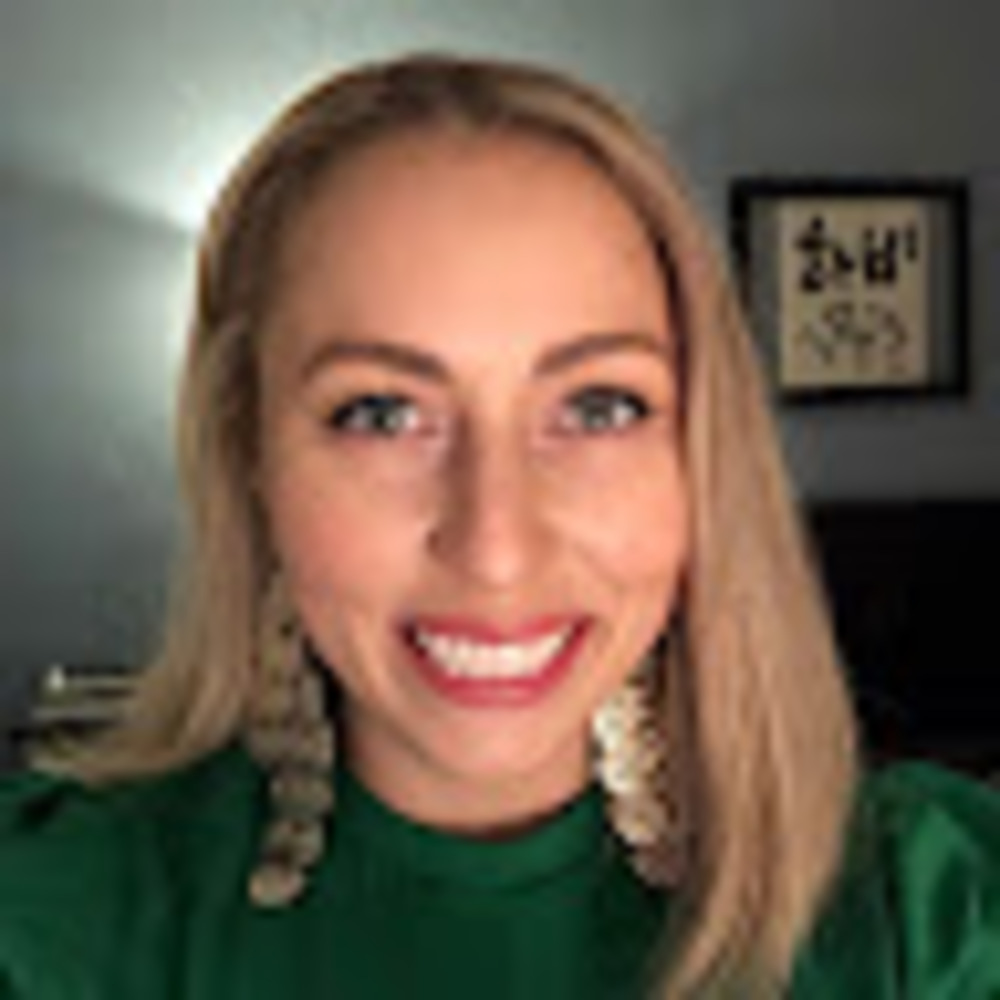 Meet your Posher, Carolyn